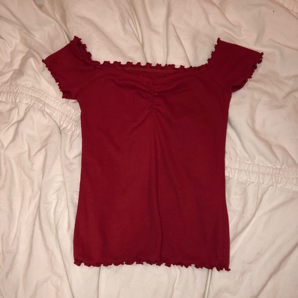 never worn hollister off the shoulder top